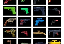 Octopus Virtual Gallery : 1s t Theme | REPLICA - Plastic Gun  