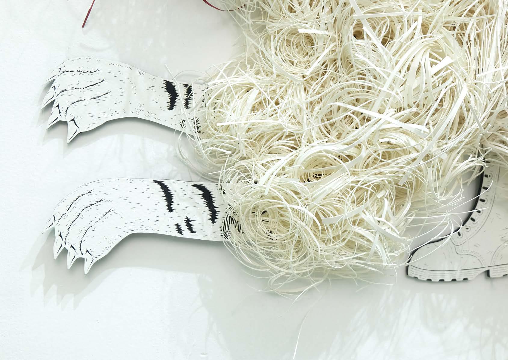 Kertas: Monumen, Hantu, dan Luka