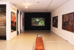 A Group Exhibition "Unload / Reload"