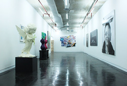 A Group Exhibition "Collective Ground: The Gallery in The Midst of Market And Discourse"